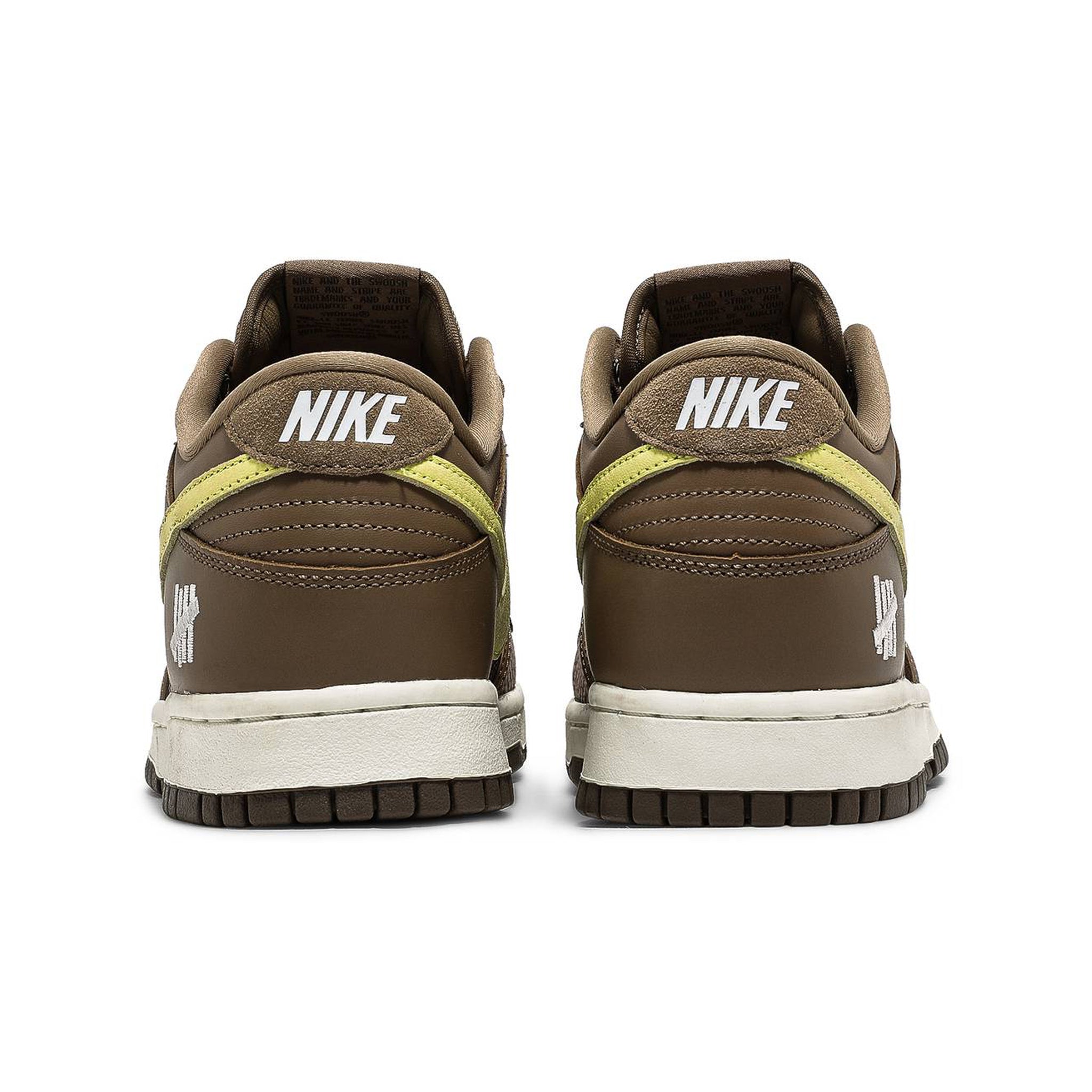 NIKE DUNK LOW SP UNDEFEATED CANTEEN DUNK VS. AF1 PACK